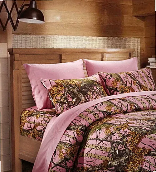 6 pc King size Sheets and Pillowcases only Pink Camo (No comforter)