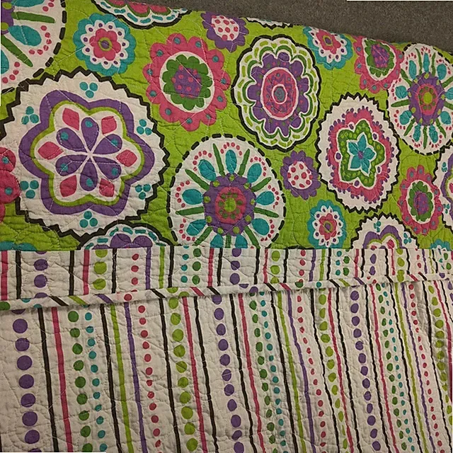 Cynthia Rowley Twin Reversible Quilt Bed Spread Cover Floral Polka Dot Cotton