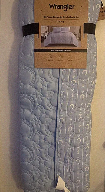 Wrangler King 3-Piece Novelty Stich Quilt Set Blue Reversible Horseshoe Pattern